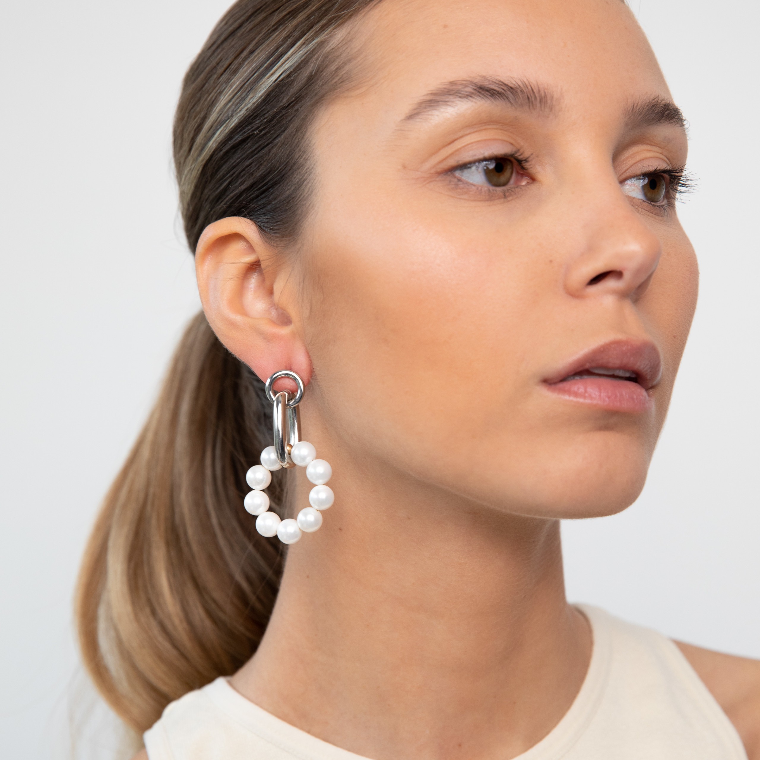 Evi silver pearls earrings
