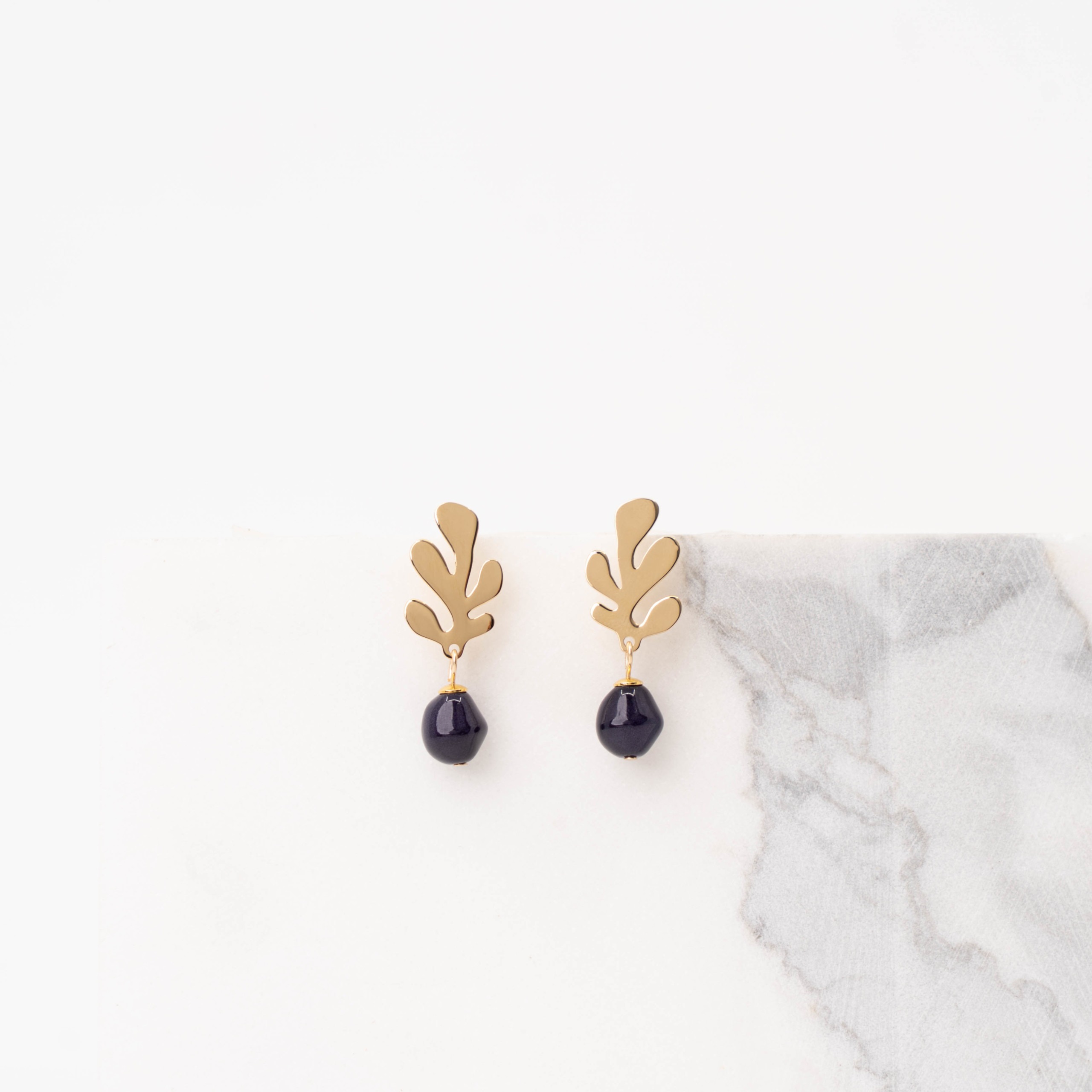 Coral mini blue earrings