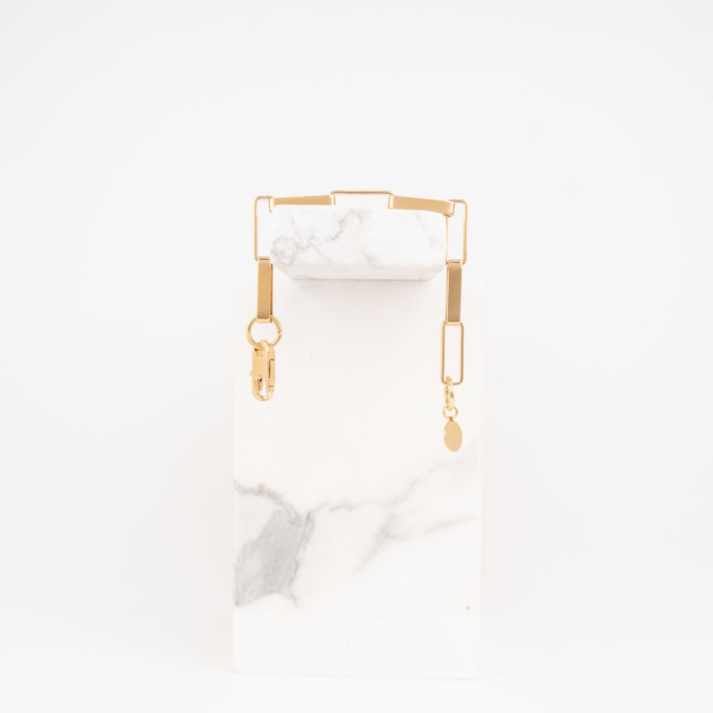 Link large chain gold bracelet