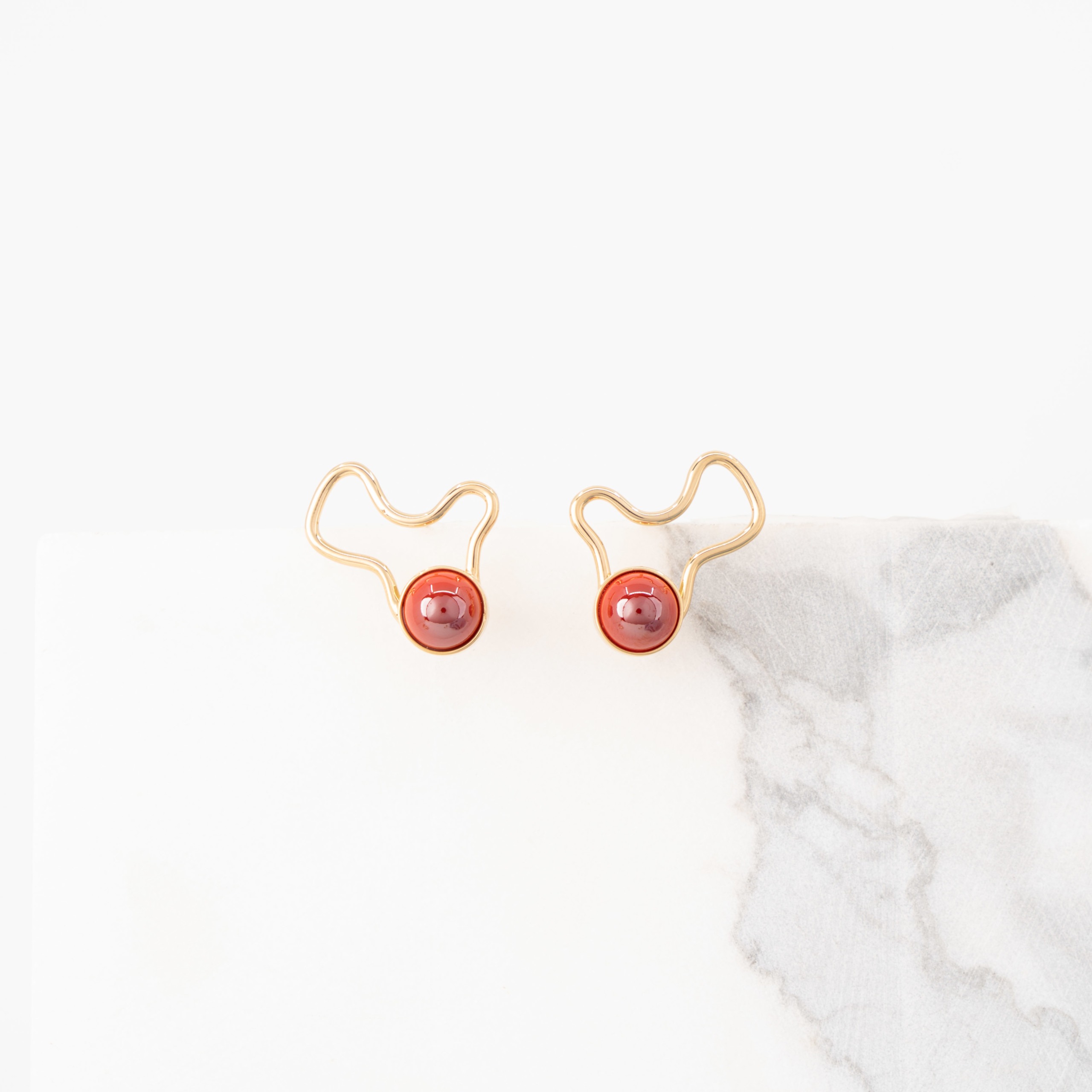 Lucciana gold shortie intense red earrings