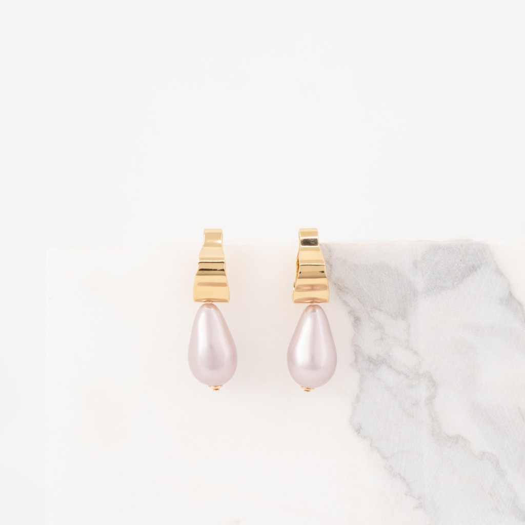 Aalto kleine oorringen zacht roze