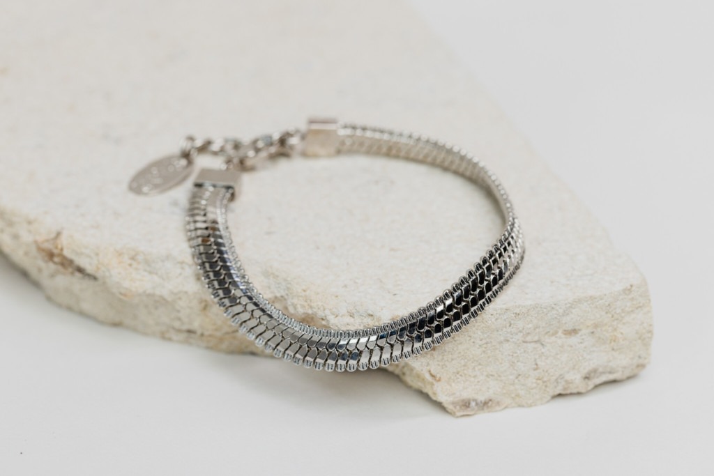 Chains Stitched Silver