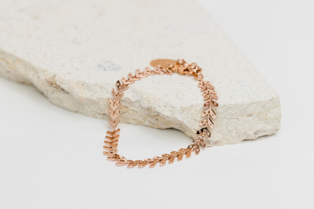 Rose gold arrow bracelet