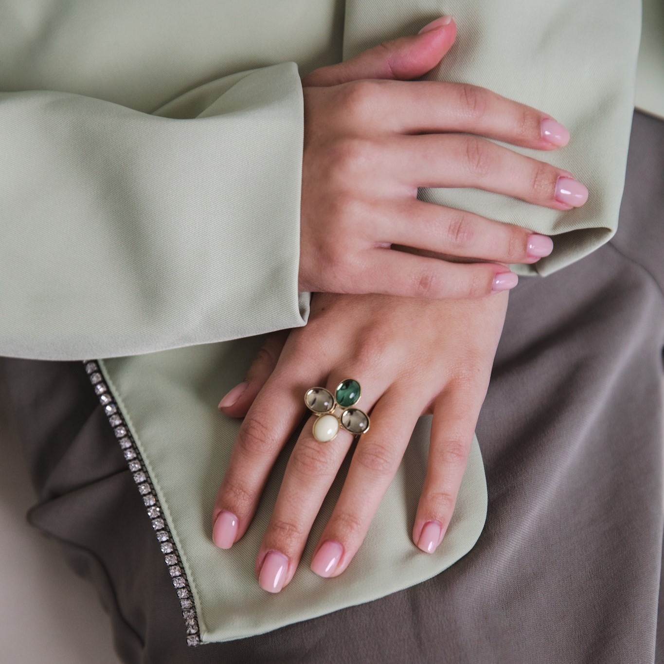 Loulou groene mix ring