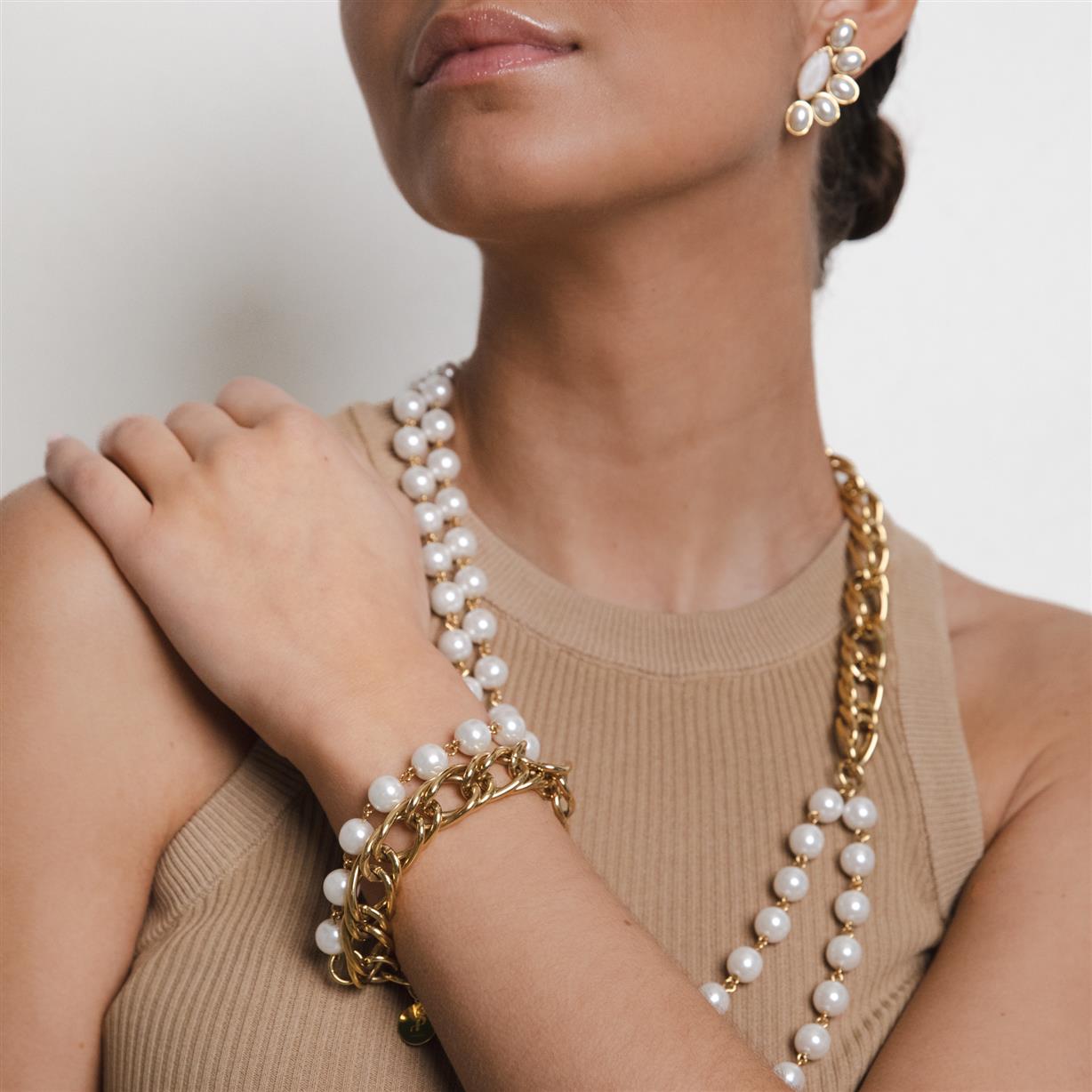 Small snake chain & pearls bracelet