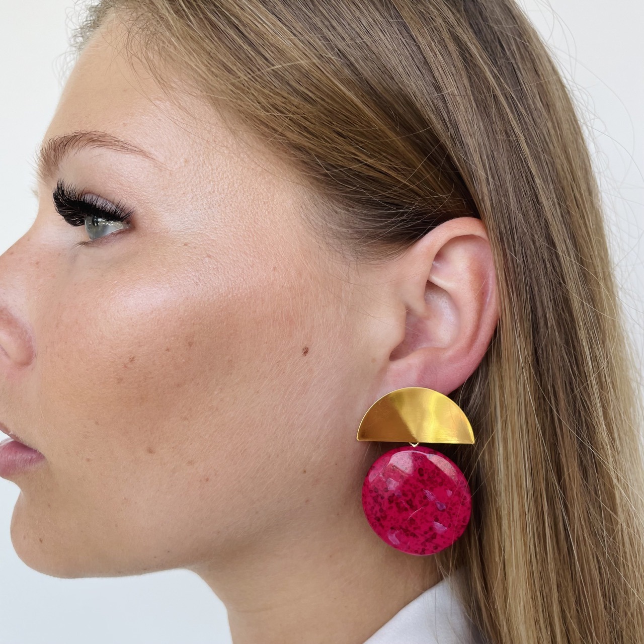 Luna fuchsia earrings