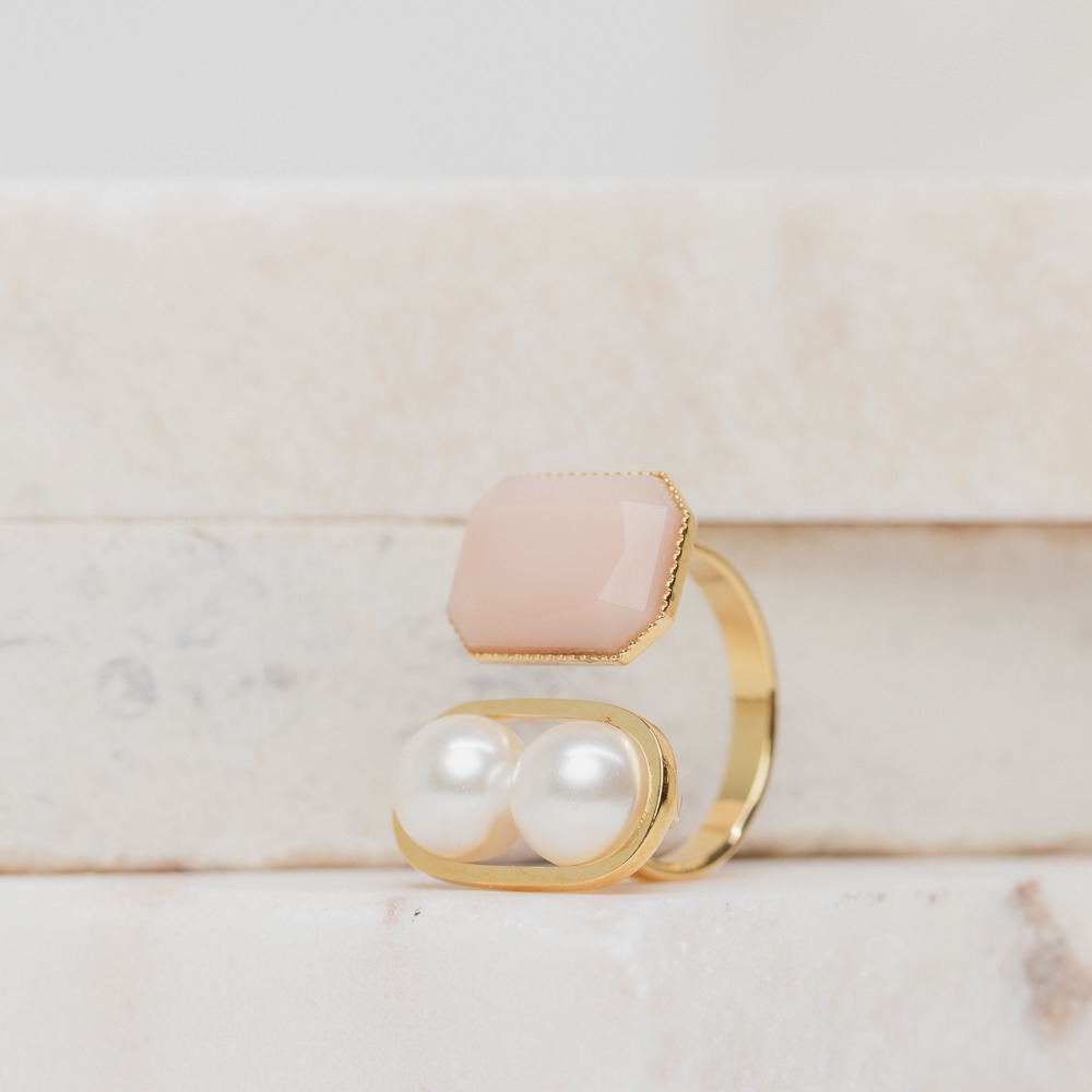 AURORE nude pearl ring