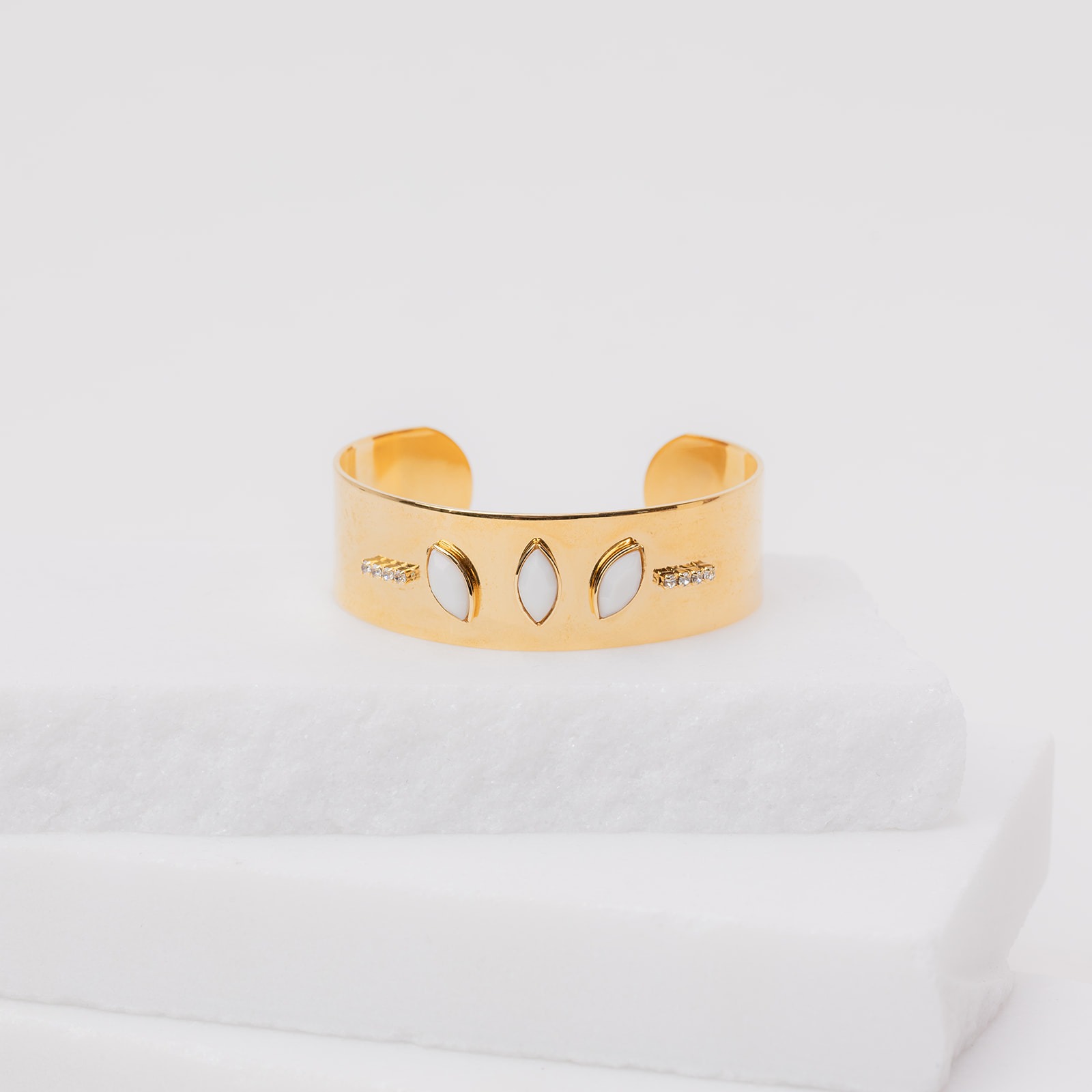 Loisa white crystal and gold cuff
