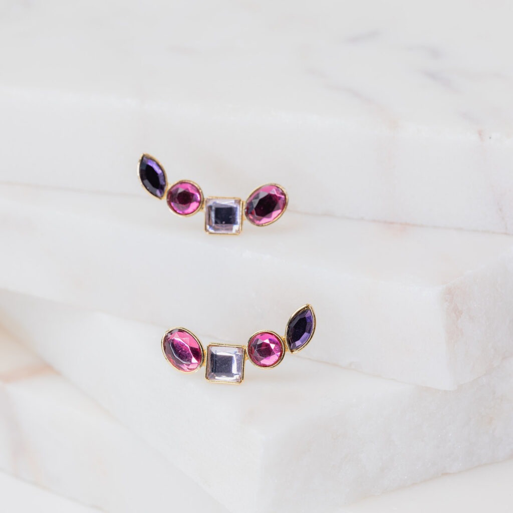 Molly fuchsia mix korte oorbellen