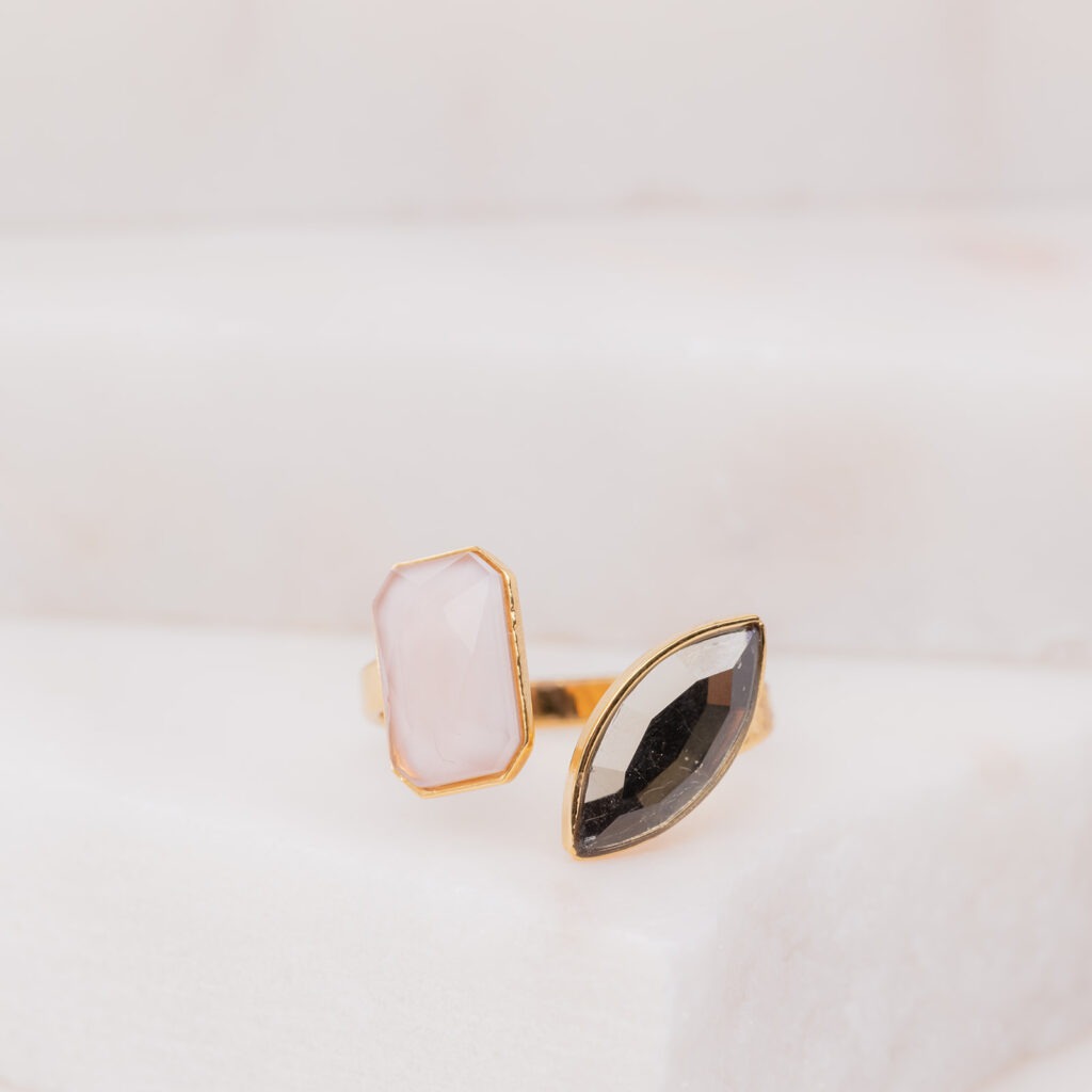Odele soft pink mix ring