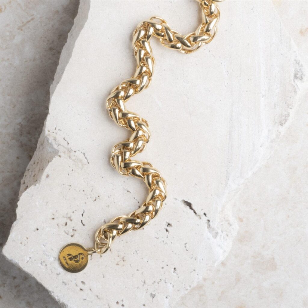Cobra chain gold bracelet