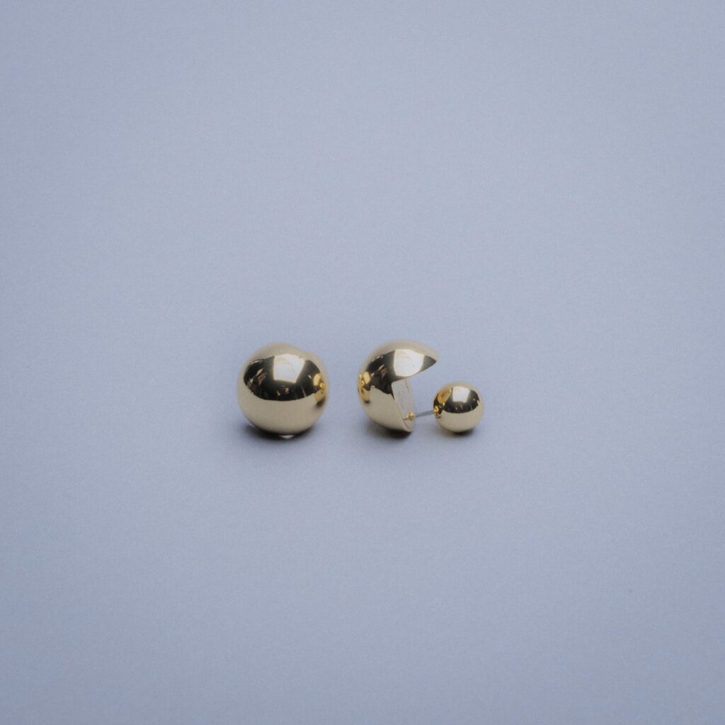 Libra gouden studs