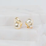 Oceane wild pearl small gold earrings