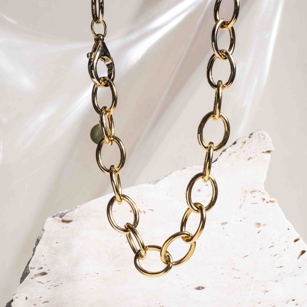Mica chain gold statement necklace