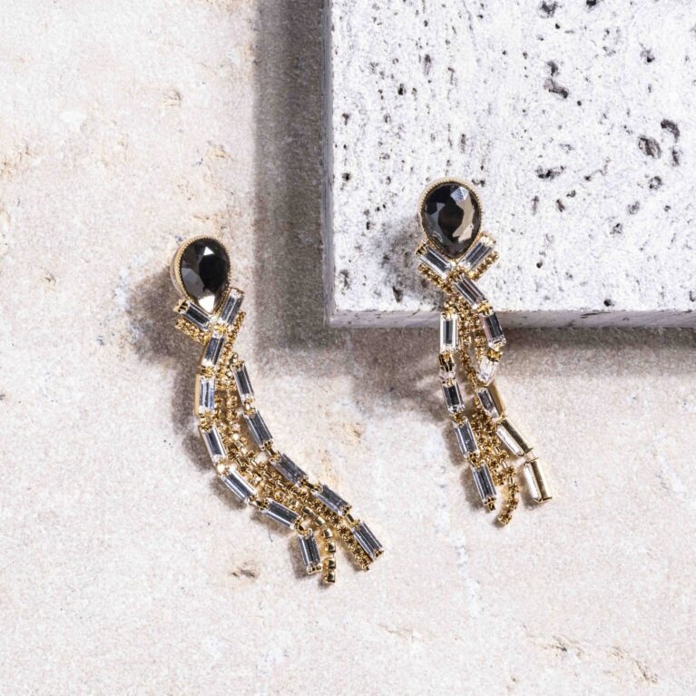 Isadora anthracite mix strass lange oorbellen