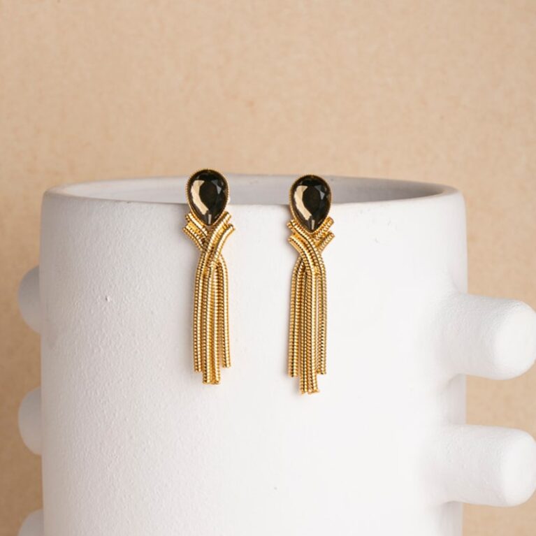 Isadora anthracite short gold earrings