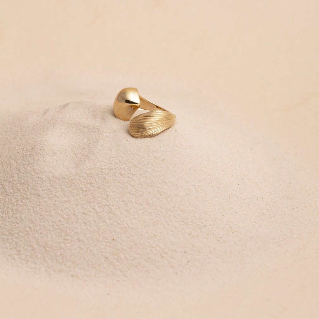 Rosa gold textured ring