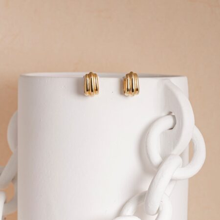 Elly gold small hoops