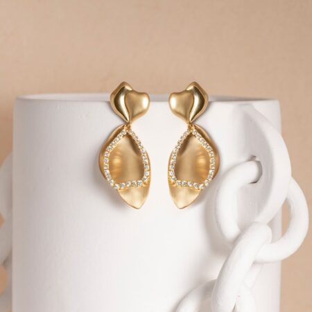 Rosa gouden statement oorbellen met witte strass