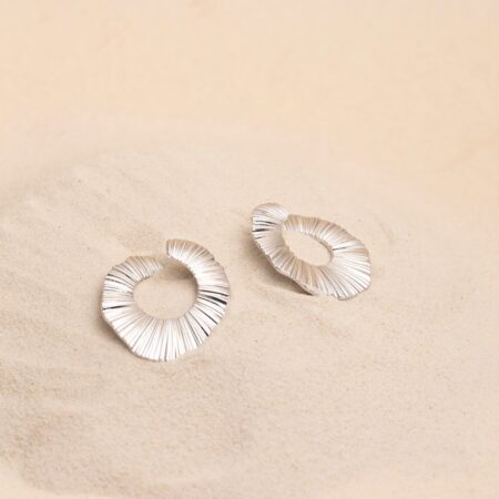 Aurel zilvere hoop midlong oorbellen
