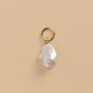 Wild pearl charm