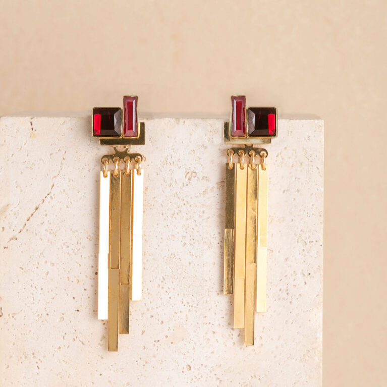 ROMY burgundy long earrings (PRE ORDER)
