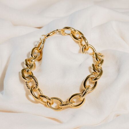 AMALIA CHAIN GOLD STATEMENT NECKLACE