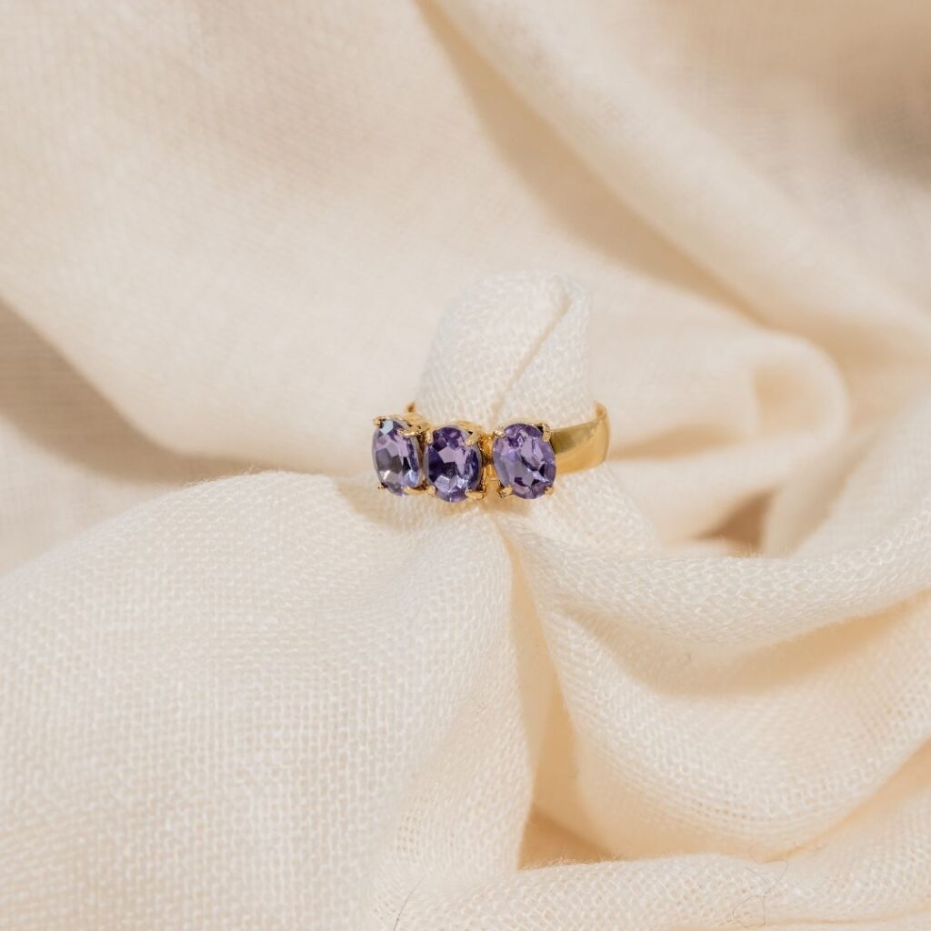 Noa lilac ring