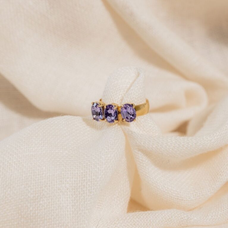 Noa lilac ring