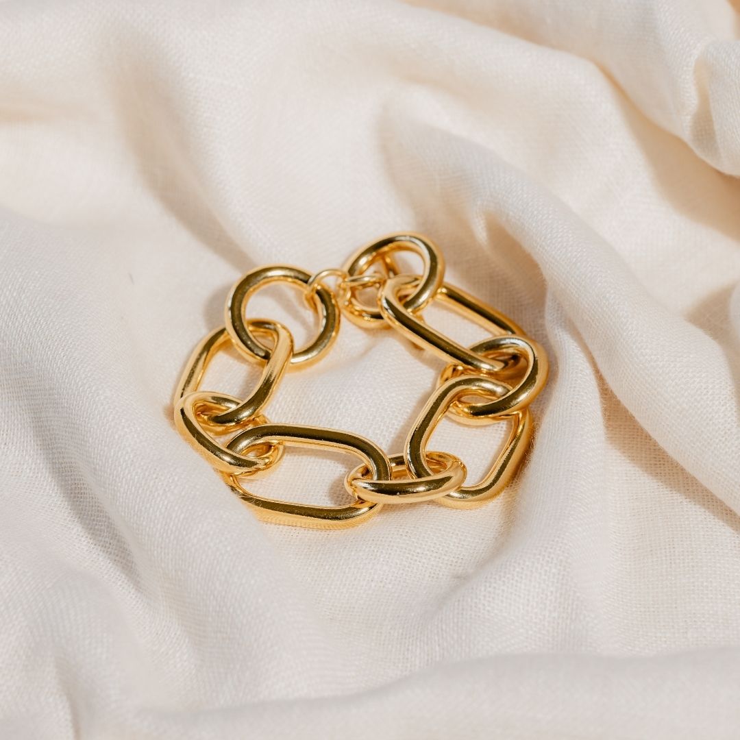 VEGA CHAIN GOLD STATEMENT BRACELET